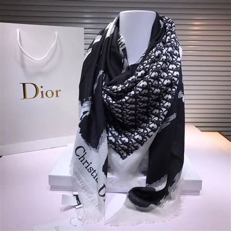 dior 圍巾